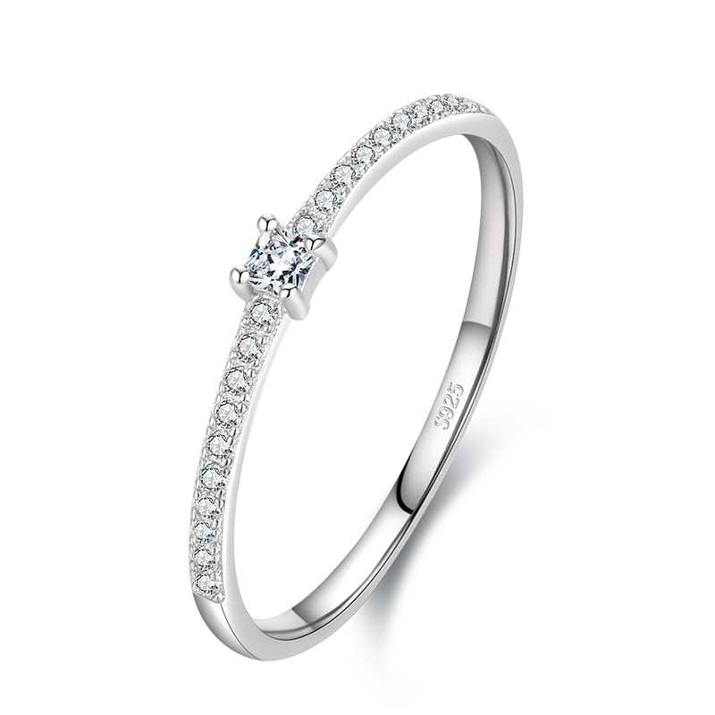 Bague Féminine Élégante